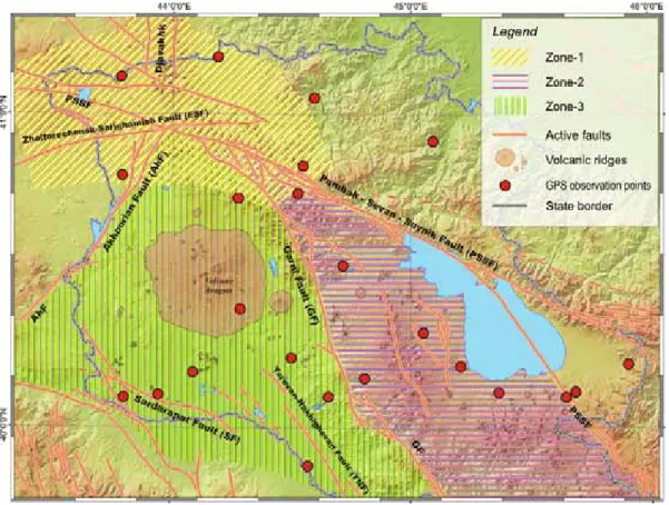 Figure II - 7 : La distribution des stations GPS par rapport aux zones tectoniques:  