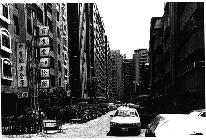 Fig.  3.2.2  A  "new trend" high-rise housing complex