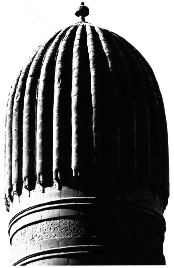 Fig.  1.10  Yunus  al-Dawadar  Mausoleum  1382 A.D.