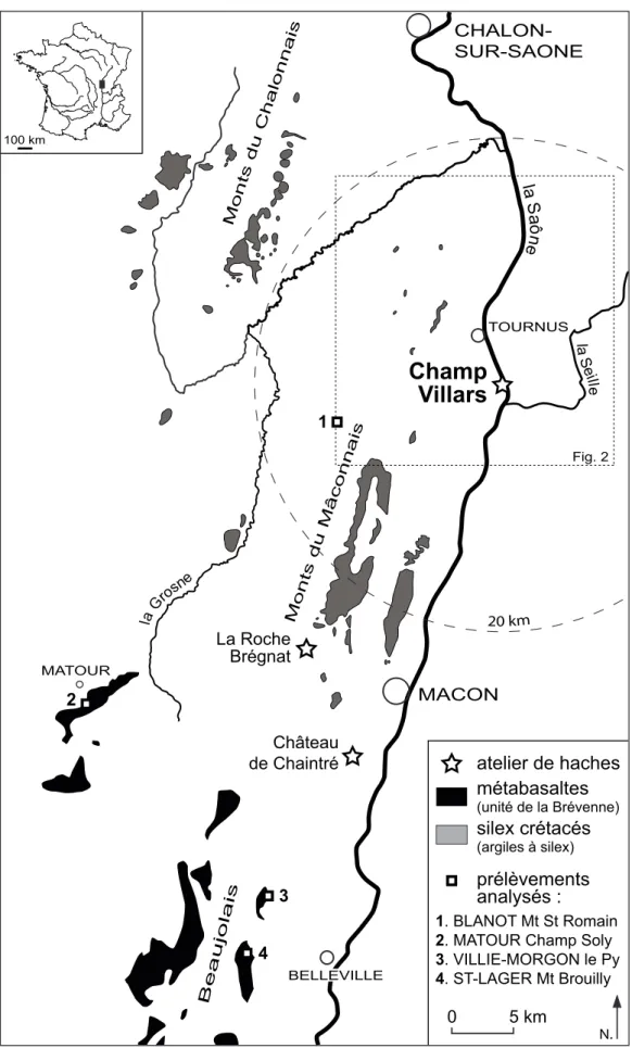 Fig. 1 – Champ-Villars dans son contexte du val de Saône. Sont indiquées les ressources en matériaux pour les lames polies  (méta basaltes) et pour le débitage (silex crétacés) ainsi que la présence, dans le Mâconnais, de deux autres ateliers de  fabri-cat