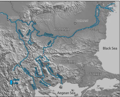 Fig. 3. Present-day fluvial network in the Balkans region, with opposed drainage in direction  of the Aegean Sea on the one hand, of the Danube River on the other hand