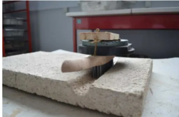 Tab. 1: geotechnical identification of F0 plaster and initial material  Material  2µm  seive  10µm  seive  40µm seive  80µm  seive  0.5mm seive  2mm  seive  10mm sieve  wl  IP  VBS  Kaolinite  clay (F1)  44  71  85  94  96  99  100  61  28  3.5  0/4 sand  