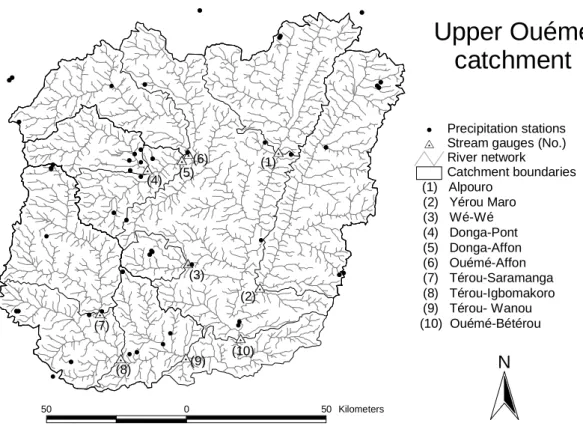 Fig. 1. Subcatchments, drainage network and stream gauges in the upper Ou´em´e catchment (central Benin).