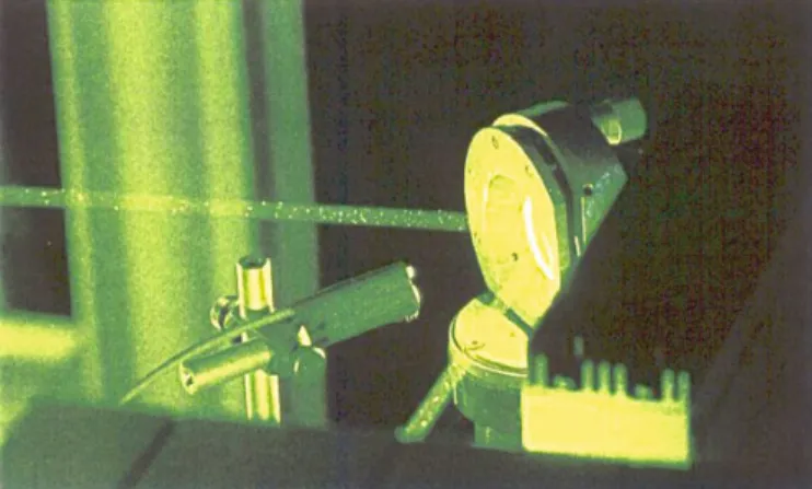 Fig. 10. Light pulse before zenith emission. Scattering is detected by an optical fibber for electronic synchronization.