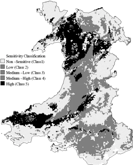 Fig. 1. Map of Wales showing the five band acid sensitivity classification of Hornung et al