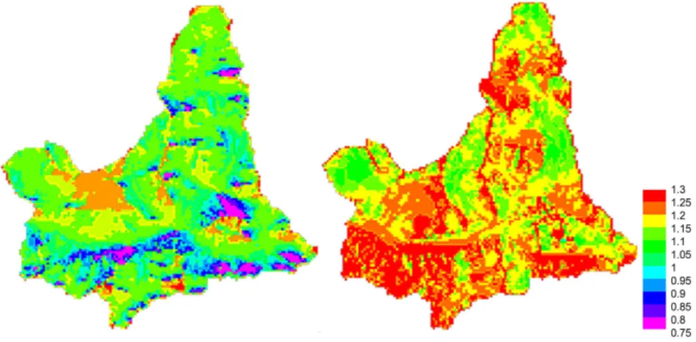 Fig. 7. Spatial distribution of the correction factor for the degree-day method R expMap (–) at the winter solstice (21 December, left) and the summer solstice (21 June, right).