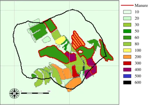 Fig. 2. Extraction coefficients map of the study watershed. Units: [µg l −1 ]. Regularly manured areas outlined in red