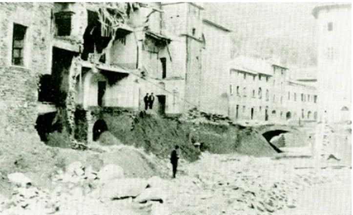 Fig. 5. Flooding of 25 September 1885 at Seravezza. The arrow indicates a large landslide area, probably a debris slide, occurred during the meteorological event.