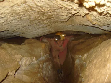 Figure 3 Example of a keyhole passage (Sieben Hengste Cave Sys- Sys-tem, Switzerland).