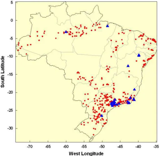 Fig. 2. Locations of geothermal measurements (solid circles) and data sets selected for climate studies (solid triangles) in Brazil.