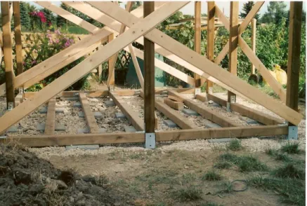 Figure 1.6: Summer house construction