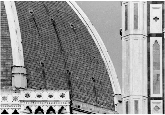 Fig. 7. La cathédrale de Florence, 1966 (architecte Filippo Brunelleschi). 