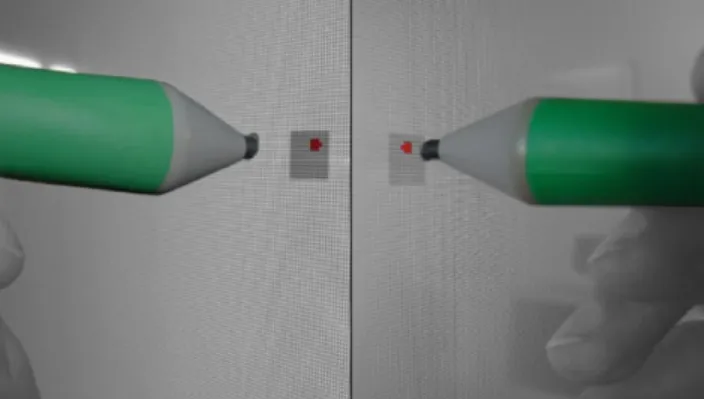 Fig. 2 Reducing the distance between image plane and interaction plane (left: original distance, right: modified screen)
