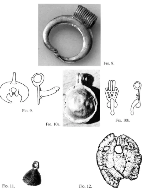 Fig. 8. - Lunule en argent  (h. 3,5 cm), 125-130  apr.  J.-C. De la necropole  d 'En  Chaplix