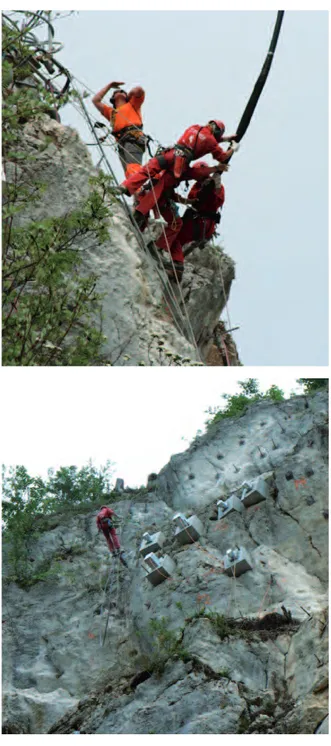 Figure 9: «jumeau», mise en place des tirants d’ancrage en falaise à trente mètres au-dessus de la H18, à l’aide de l’hélicoptère.