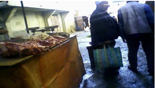 Figure 4 : Photo prise à Yaakoub El Mansour montrant une table de viande 