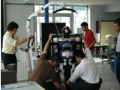 Figure 1-8 Experiment on the HRP-2 robot