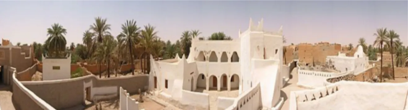 Fig. 12. Noyau originel de Ghadamès (Libye) : structure citadine saharienne, entièrement construite, avec deux étages d’espaces vécus, strictement spécialisés.