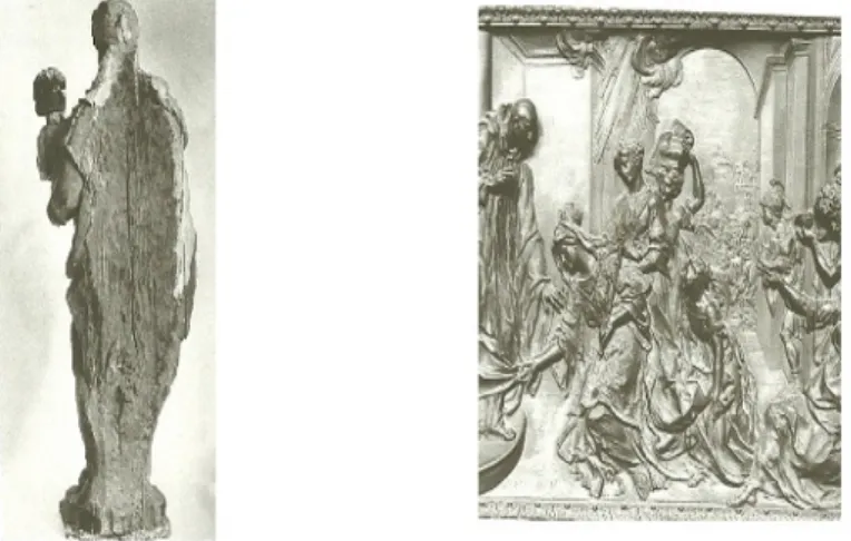 Figure 17 : Vue postérieure d'une ronde-bosse et  vue de face d'un relief (gauche : archives photographiques Spadem p