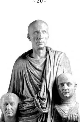 Figure 1 :Patricien romain tenant le portrait de ses ancêtres, dite statue &#34;Barberini&#34; 