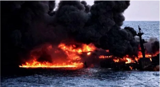 Figure  1:  Naufrage  d’un  pétrolier  le  Sanchi  en  mer  de  Chine  orientale  le  14  janvier  2018