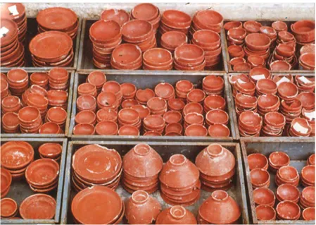 Figure 5 – Standardisation et production de masse : poteries sigill´ ees du mus´ ee de Millau, Aveyron