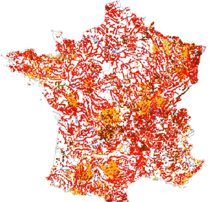 Figure  I3:  ROE  map  of  obstacles  in  river  systems  of  France.  Each  dot  represents  an  obstacle,  color  gradient represents the height (towards red = higher obstacle) 