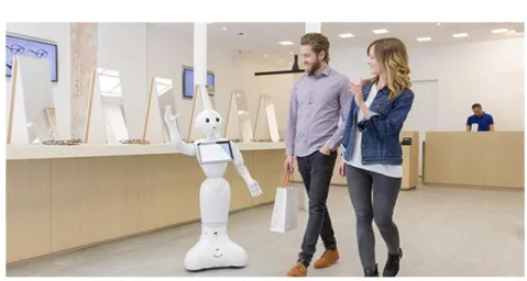 Figure 1.1 – Robot humanoïde Pepper développé par la société SoftBank Robotics. Son rôle principal est l’accueil de personne (robot d’interaction).