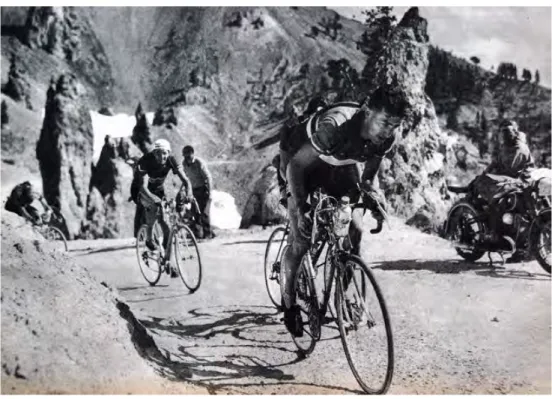 Illustration : Louison Bobet en « danseuse », en tête de son premier Tour de France victorieux (1953)