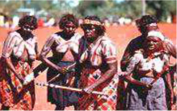 Fig. 1. Warlpiri women perform a traditional dance during the “Purlapa Wiri Aboriginal  dance festival” in Alekarenge 30