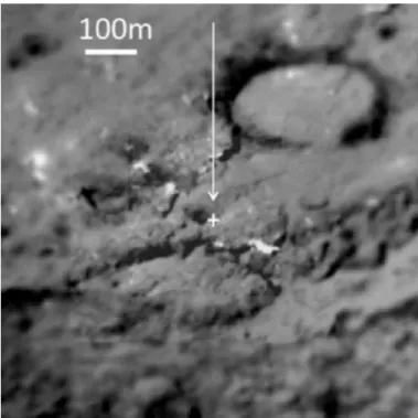 Figure 23 : Site d’impact sur la comète 9P/Tempel 1. La croix identifie le point probable d’impact