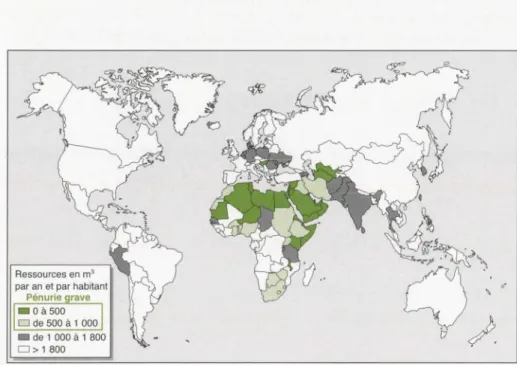 Figure  1.  Zones  de  pénurie  et  ressources  en  e au  renouvelables  par  an  et  par  habitant ,  esti -
