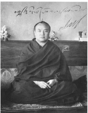 Figure 3 Sixteenth Karma-pa Rang-byung Rig-pa’i Rdo-rje (1924-81) 41