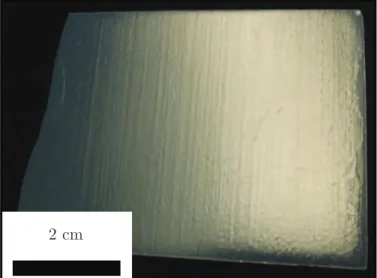 Figure 2.6 Membrane nanoporeuse d’alumine de 220 microns d’´epaisseur, obtenue `a l’aide du premier montage d’anodization de l’aluminium.