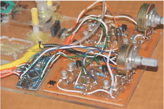Figure  5-5 :  La  photographie  du  montage  montrant  le  microcontrôleur  ATmega  328P  et  son  raccordement au circuit