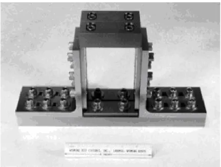 Figure 2.8 Montage expérimental de fixation pour les tests de CAI [43]. 