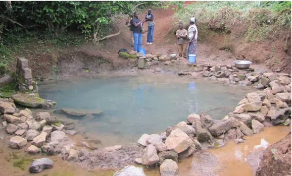 Figure 3 : Site d'alimentation en eau principale de la population de Mangouin pour ses besoins domestiques 