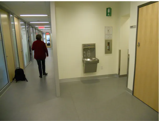 Figure	21	–	Hallway	giving	access	to	faculty	offices	on	5th	floor	of	the	Bronfman	Building	at	McGill	(Author)	