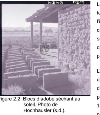 Figure 2.3  Coffrage utilisé dans la   conception de murs en pisé.   Tiré de Minke (2006, p