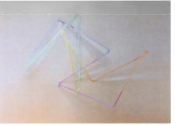 Figure 2.3  :  Géométrisation précaire lX  (20 18), crayon de cou leur et pastel sec sur papier Fabriano, 50  x 70 cm 