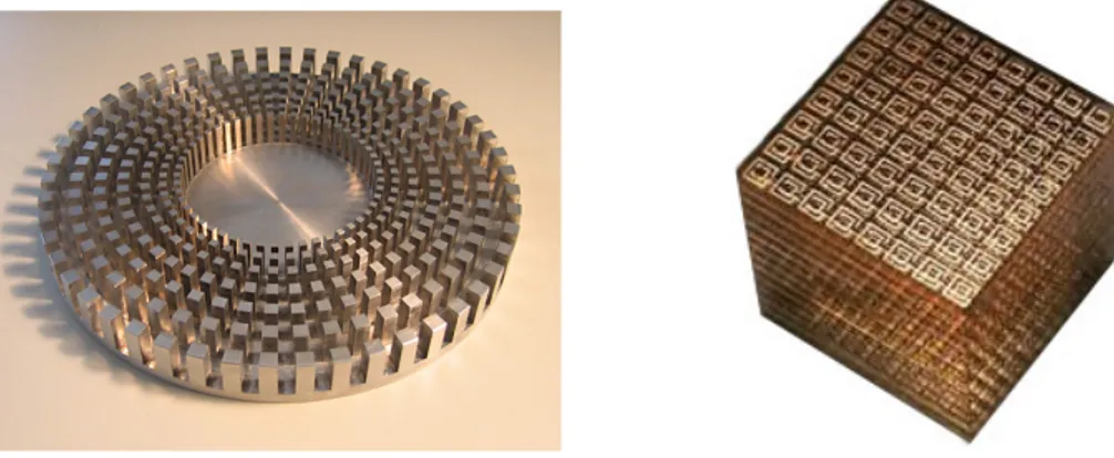 Figure 2 – Exemple de métamatériaux. L’un fut usiné au laboratoire Fresnel à Marseille à partir d’une plaque d’aluminium (à gauche), l’autre a été construit au laboratoire Ames de l’université de Duke (à droite).