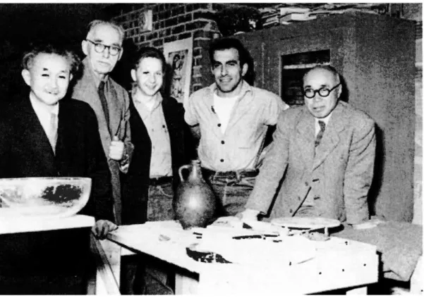 Figure 1.2 De gauche à droite : Soetsu Yanagi, Bernard Leach, Rudy Autio, Peter  Voulkos, Shoji Hamada