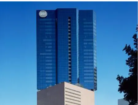 Figure 1.  L’édifice du 1100 Wilshire Boulevard à Los Angeles, un édifice comprenant 15 étages  de stationnement et 21 étages maintenant à vocation résidentielle  