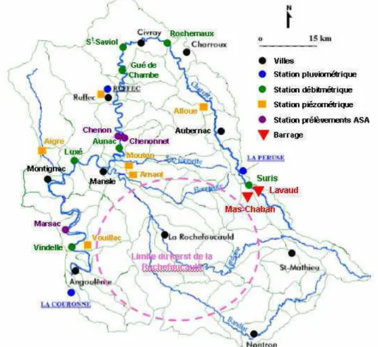 Figure 1.11 – Réseau hydrographique et stations de mesures du bassin versant de la  Charente amont (Observatoire Régional de l'Environnement de Poitou-Charentes, 2008) 