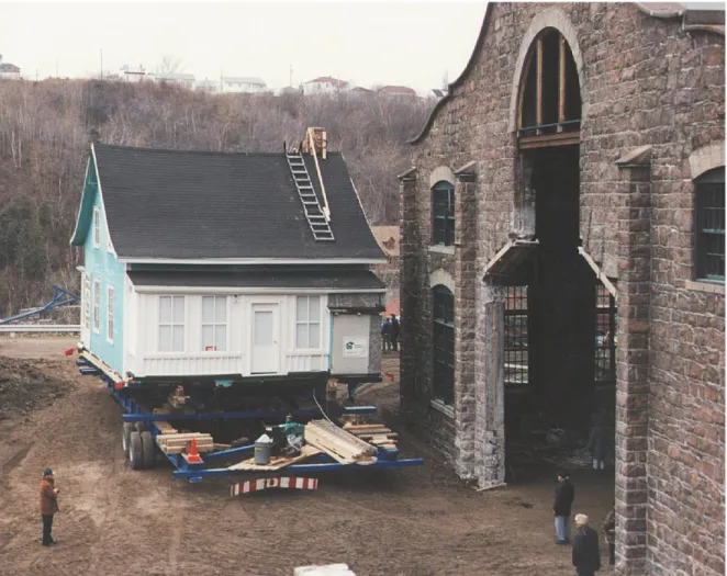 Figure 1. La maison Arthur-Villeneuve fait son entrée dans le bâtiment 1921 de La Pulperie de Chicoutimi