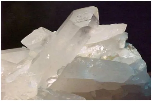 Figure  ‎ I-11: Quartz.[1]