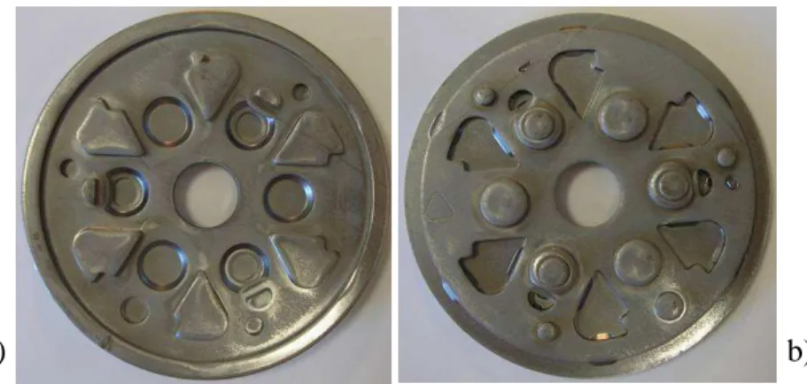 Figure I-1 : Exemple de pièce obtenue par semi-découpe. a) Vue de dessus. b) Vue de dessous