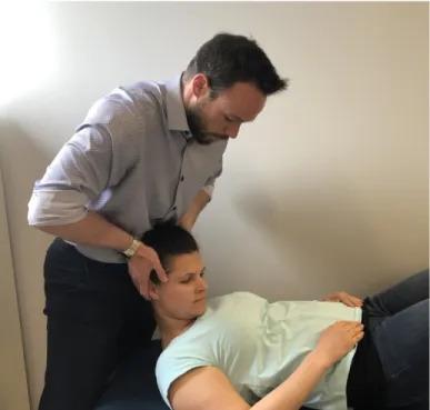 Figure 1 : Test de flexion-rotation cervicale (TFRC) 