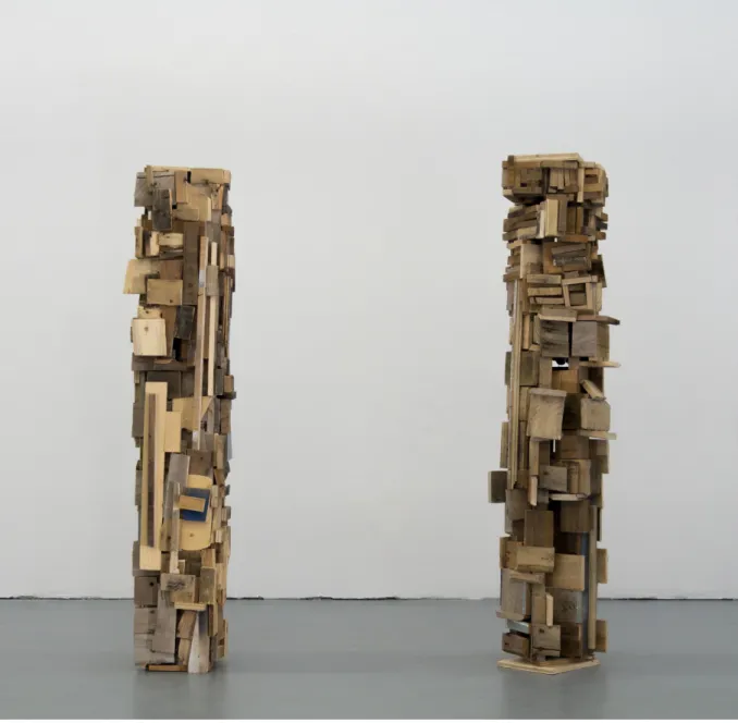 Figure 10- Deux objets abstraits, sculpture en bois, chacune, 121,32 x 15,24 x 15,24cm, 2019 