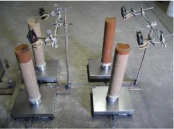 Figure 2. Experimental setup for the homogeneous and the two-layer columns (the brown soil in the sandy loam, and the gray one is the coarse sand)